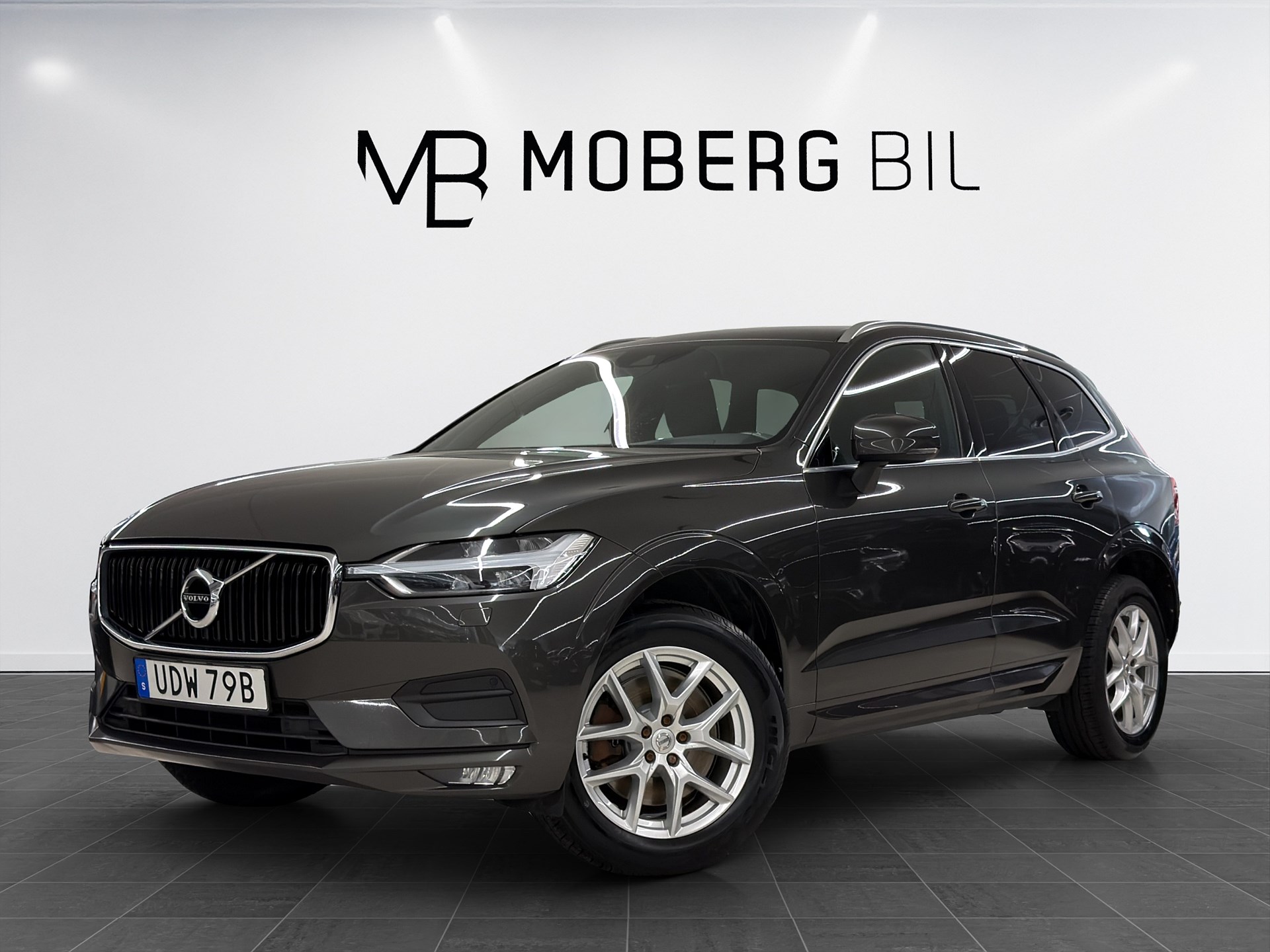 Volvo XC60 B4 AWD 197hk Momentum Adv Drag B-Kamera Läder