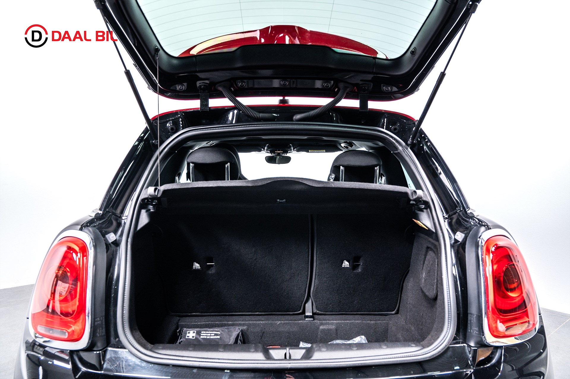 MINI John Cooper Works Manual, 231hp, 2016