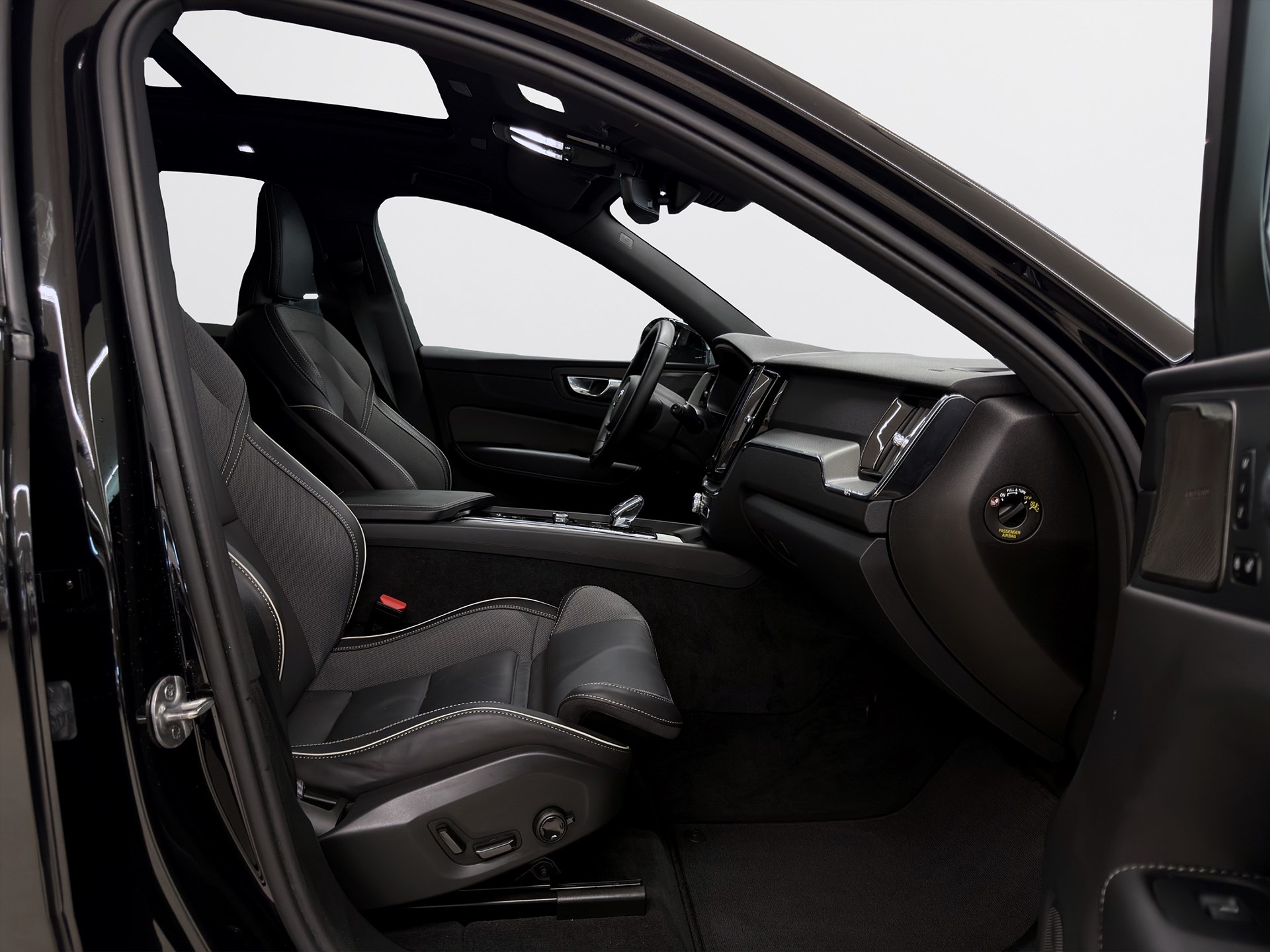 T6 Plug-In Hybrid 350hk Plus Black Edt H/K 360