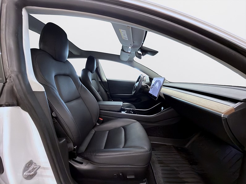Tesla Model 3 Long Range 440hk Helg på Moberg! Pano B-Kamera