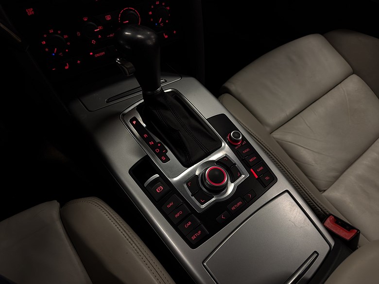 Audi A6 Allroad 3.0 TDI quattro Drag Skinn Xenon 2011, grå – bild 12 av 21, begagnad hos Niber i Järfälla