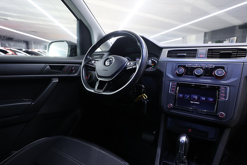 Volkswagen Caddy 2.0 TDI Skåp 102hk *Hjulkampanj!* Exclusive Edt