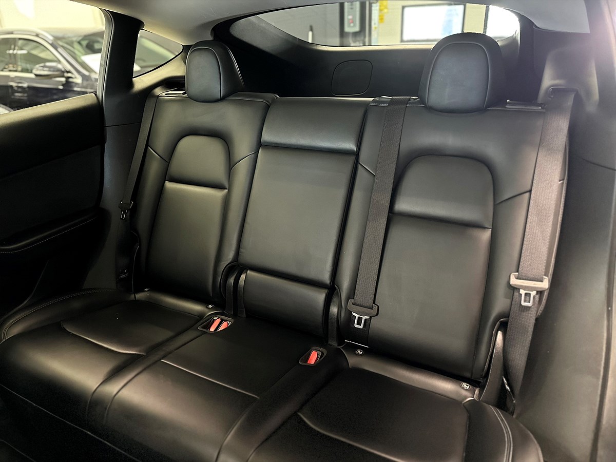 Tesla Model Y – bild 20
