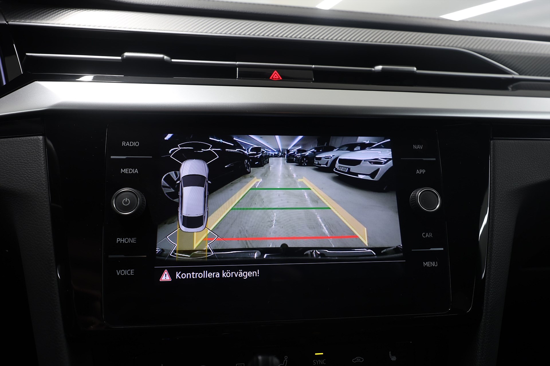 Volkswagen Arteon eHybrid 218hk R-Line Drag