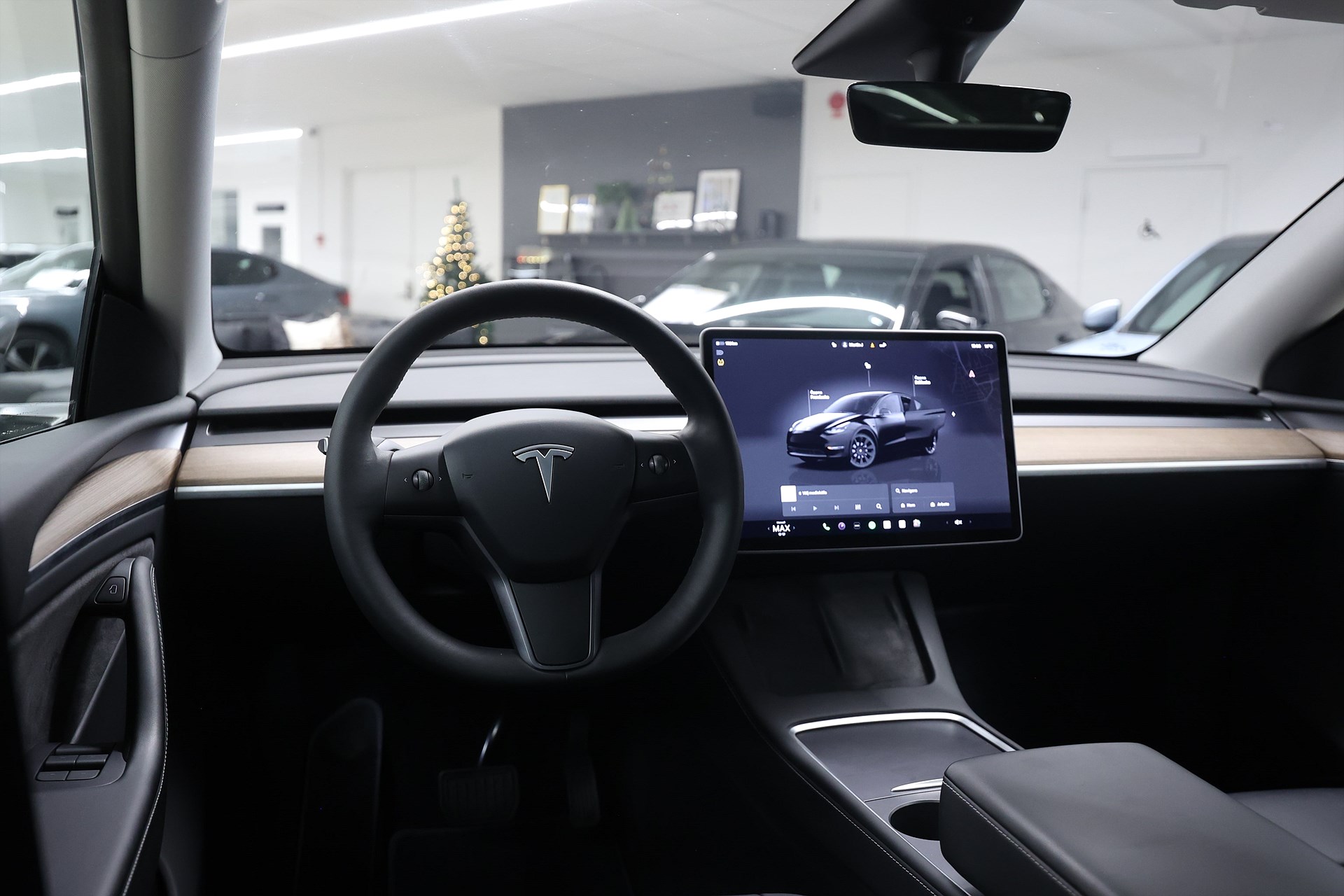 Tesla Model Y Long Range AWD 514hk *Hjulkampanj!* AP Drag Pano