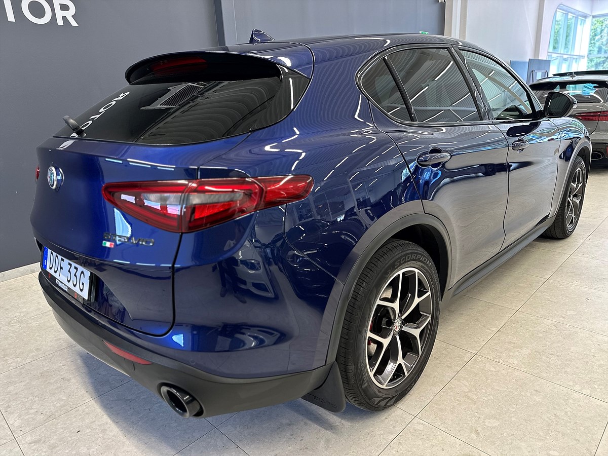 Alfa Romeo Stelvio – bild 10