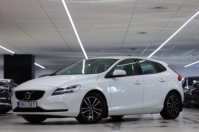 Volvo V40 D2 120hk Business Adv Keyless B-kamera Värmare