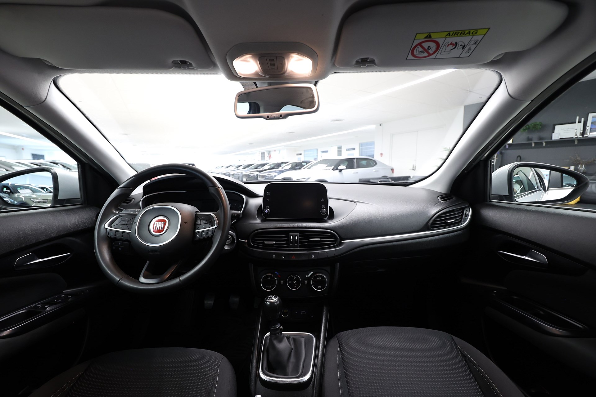 Fiat tipo 1.4 120hk Backkamera PDC Adaptiv fart Bluetooth