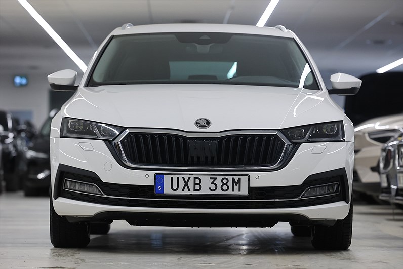 Skoda Octavia Kombi 204hk *Kampanj!* Style Massage Navi Keyless