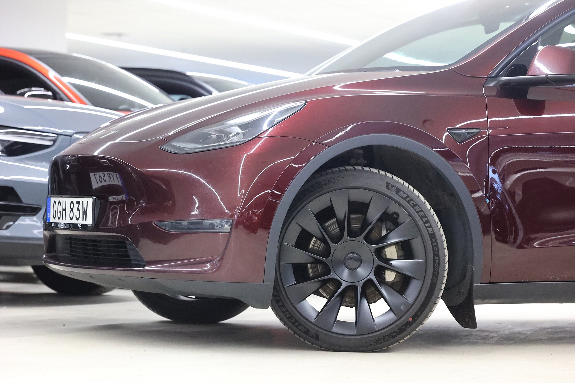 Tesla Model Y Long Range AWD 514hk Pano Drag Navi Läder