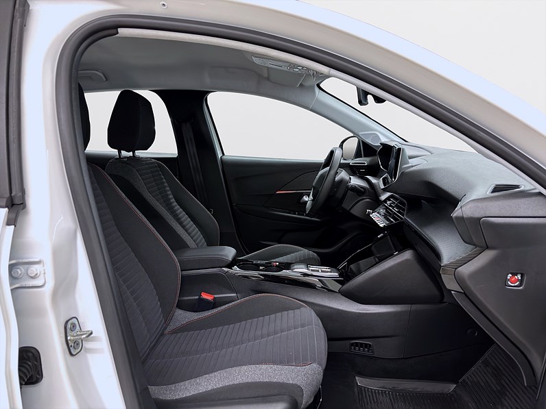 136hk B-Kamera CarPlay MOMS