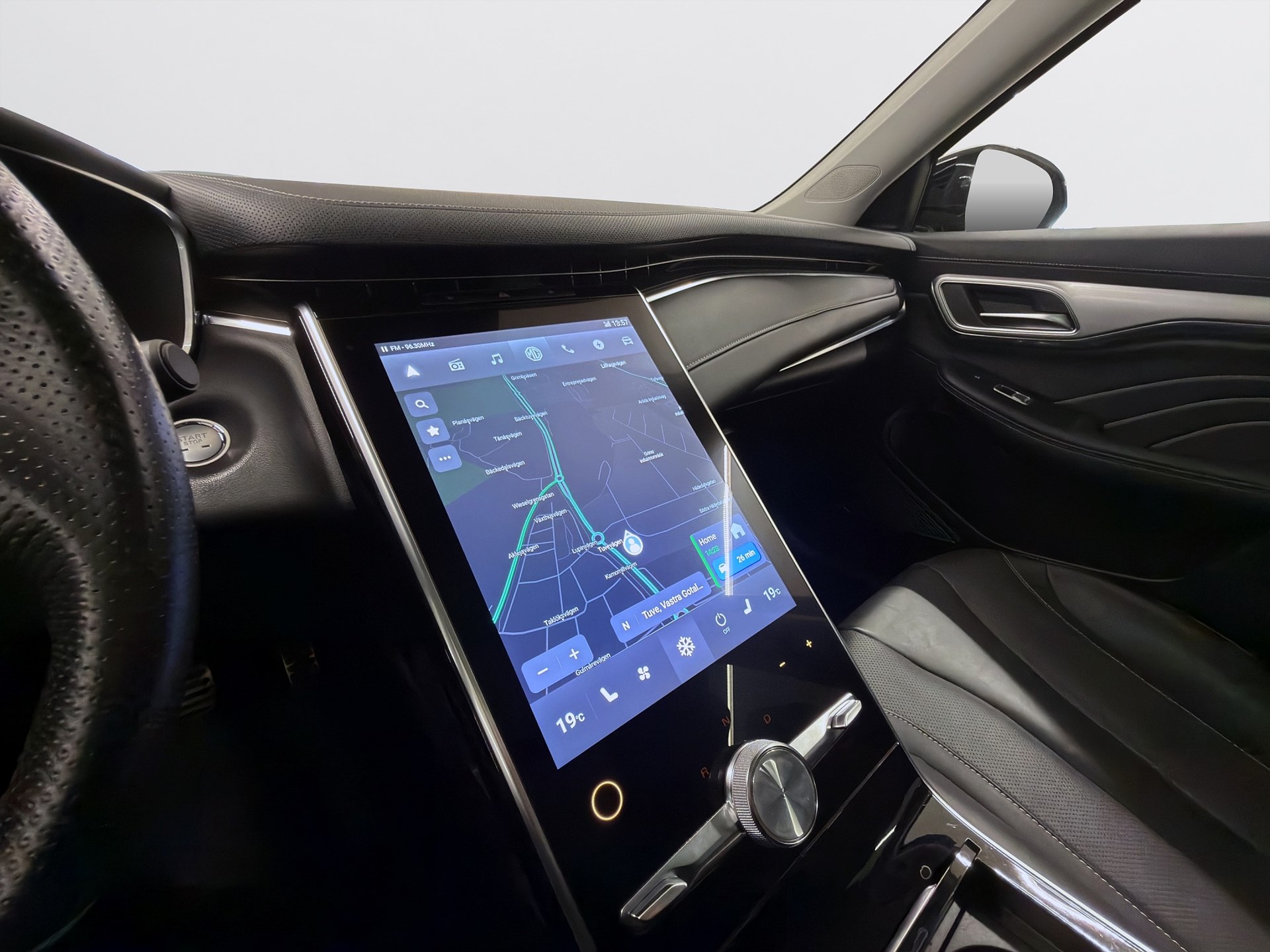 Automatisk 180hk Läder 360 CarPlay Pano