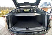Tesla Model Y Long Range AWD, 514hk Leasebar