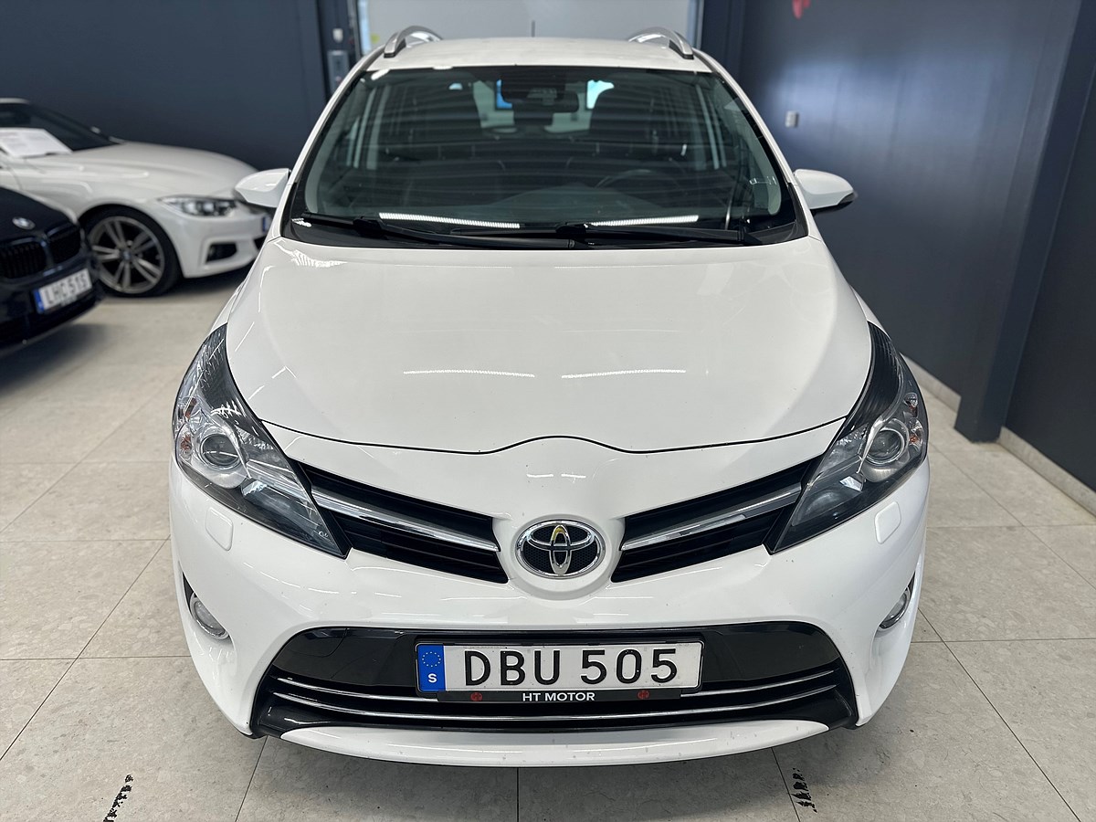 Toyota Verso – bild 3