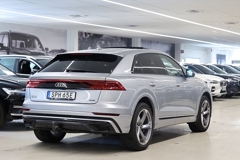 Audi Q8 50 TDI 286hk Q S-Line B&O 360-Kamera Pano Värmare Luftfjädring