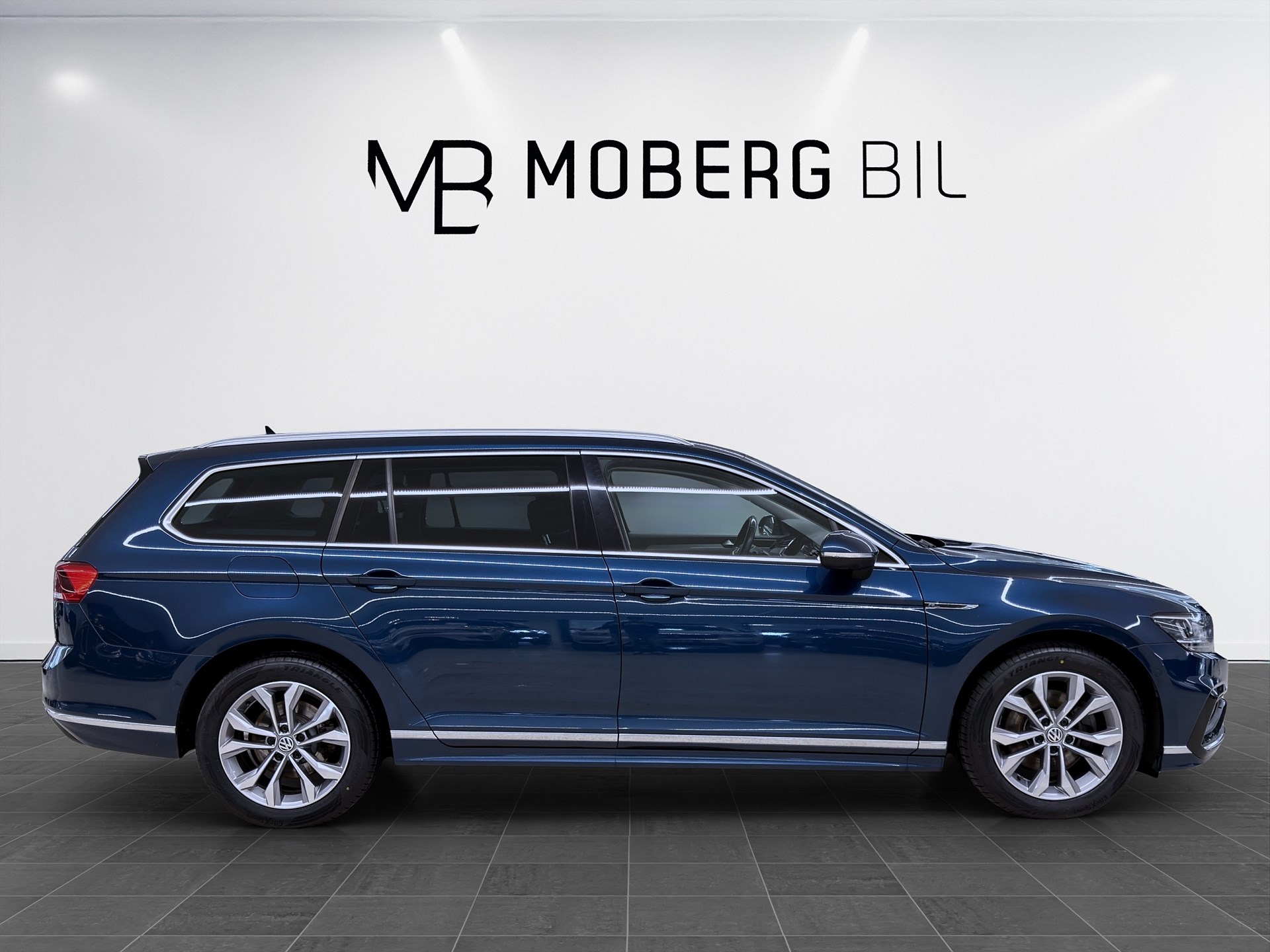 Volkswagen Passat SC 1.5 TSI 150hk R-Line Executive Navi Drag B-Kamera