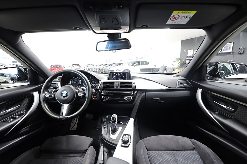 BMW 320d Touring 190hk M Sport Shadow Line Drag PDC