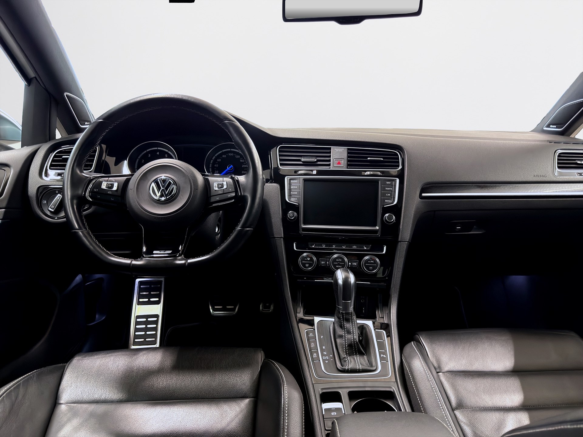 R 2.0 TSI 4M 300hk Pano Dynaudio B-Kamera PDC
