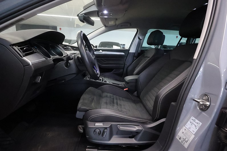 Volkswagen Passat SC GTE 218hk Alcantara Keyless Navi