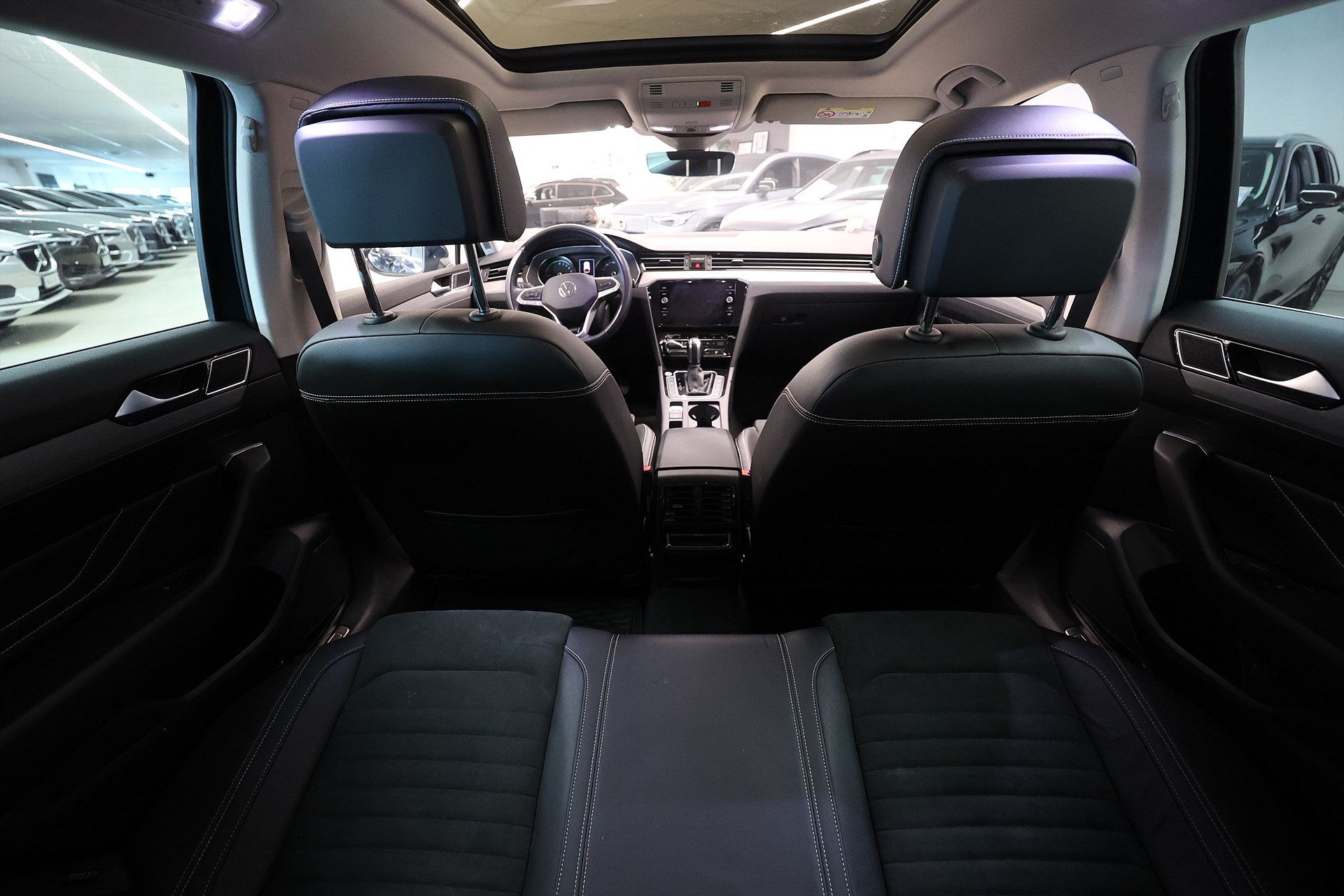 Volkswagen Passat Sportscombi GTE 218hk Pano Navi B-kamera Drag