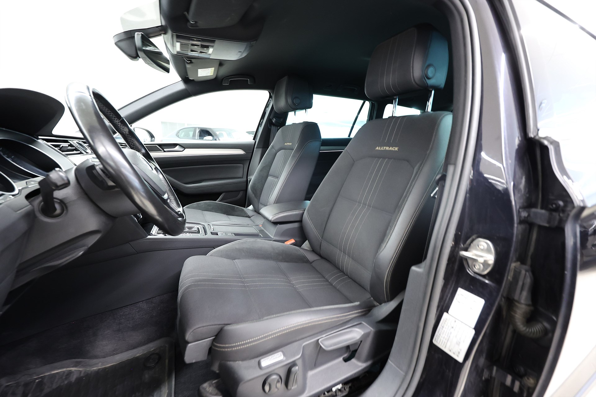 Volkswagen Passat Alltrack 2.0 TDI 4M B-kamera Värmare Carplay