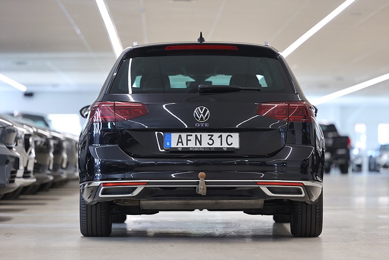 Volkswagen Passat SC GTE 218hk Executive Alcantara Drag B-Kamera