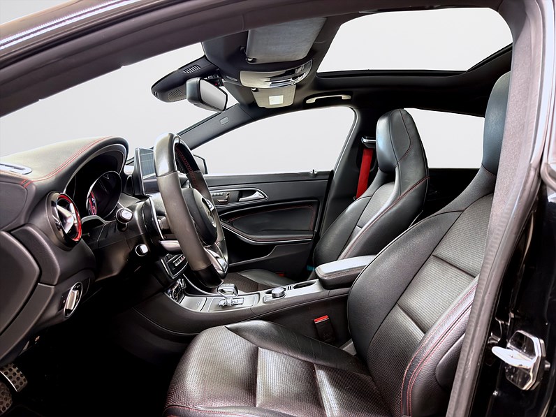 Mercedes-Benz CLA 45 AMG 4M 360hk Shooting Brake Pano H/K