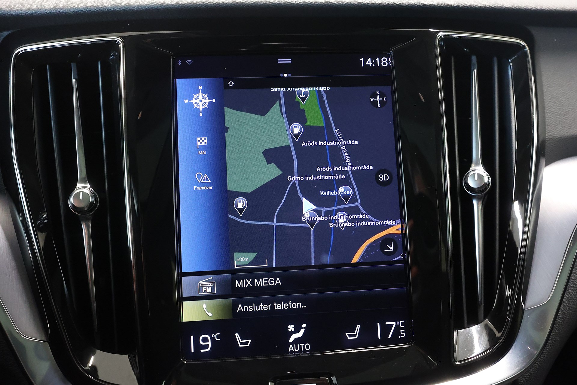 Volvo V60 Recharge T6 AWD 340hk Momentum Pano H/K Keyless