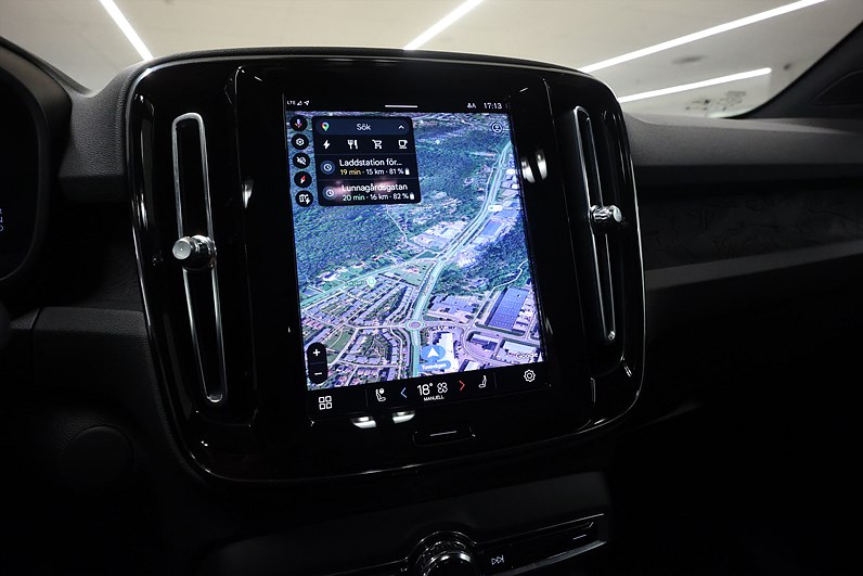 Volvo C40 Recharge Twin motor AWD 408hk Core Pano Drag