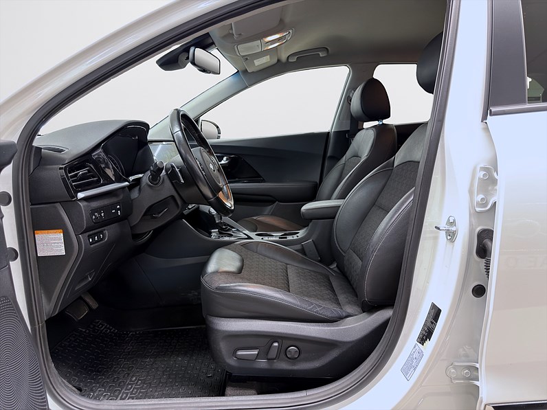 P-HEV DCT 141hk Advance Plus Drag B-Kamera CarPlay