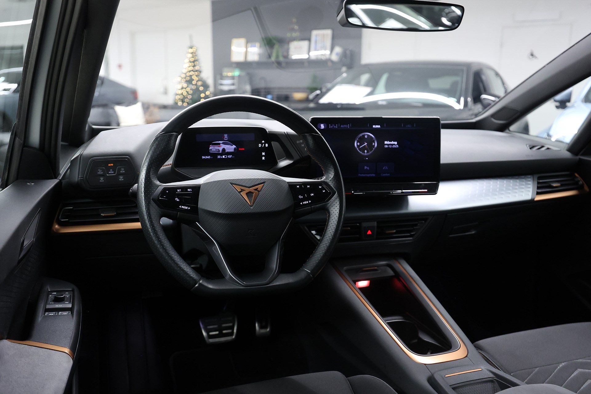 Cupra Born 204hk *Hjulkampanj!* Värmare B-kamera Navi Farth