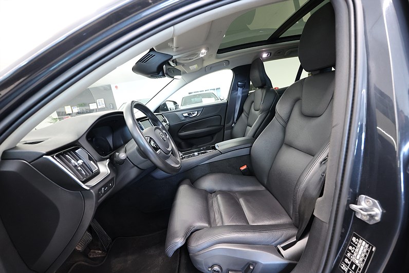 Volvo V60 T8 Twin Engine AWD 392hk Inscription Pano Keyless 360