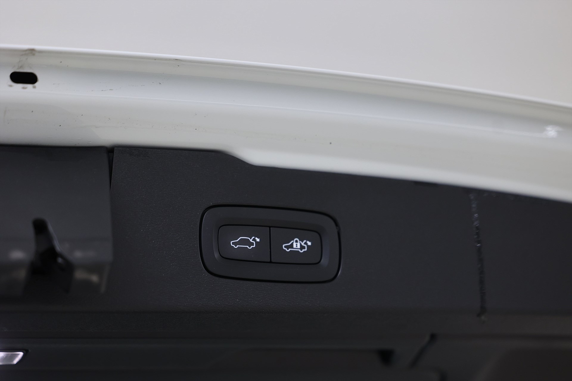 Volvo V60 Recharge T6 AWD 350hk Core Drag B-kamera Keyless