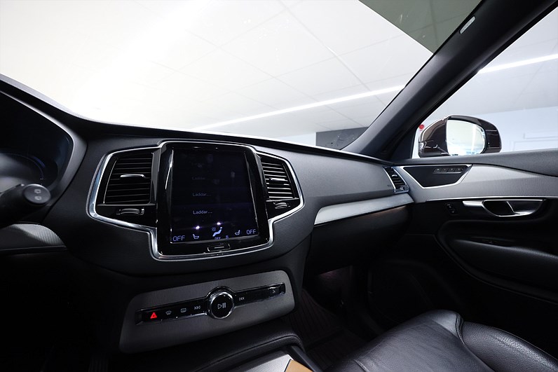 Volvo XC90 T8 AWD Inscription 7-Sits Pano Drag HUD