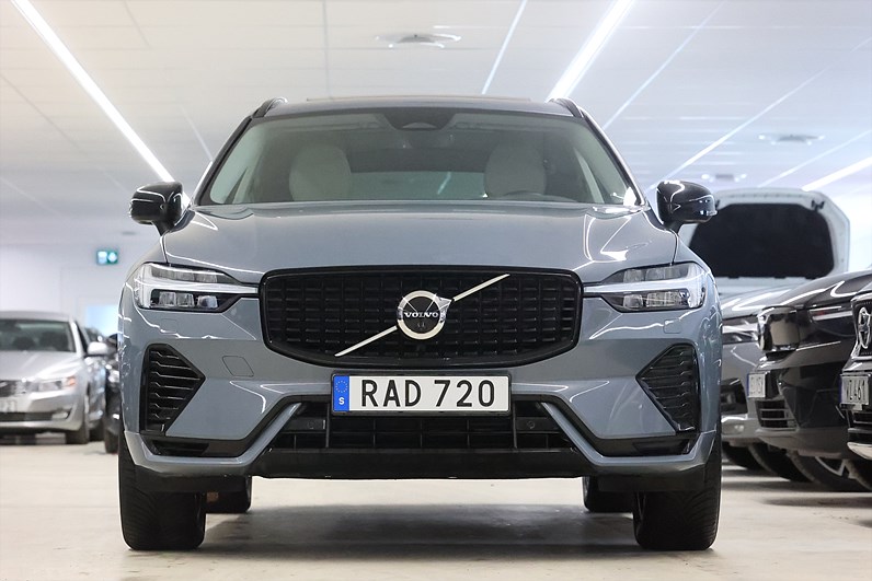 Volvo XC60 Recharge T8 AWD 456hk Plus Dark Pano 360 Drag