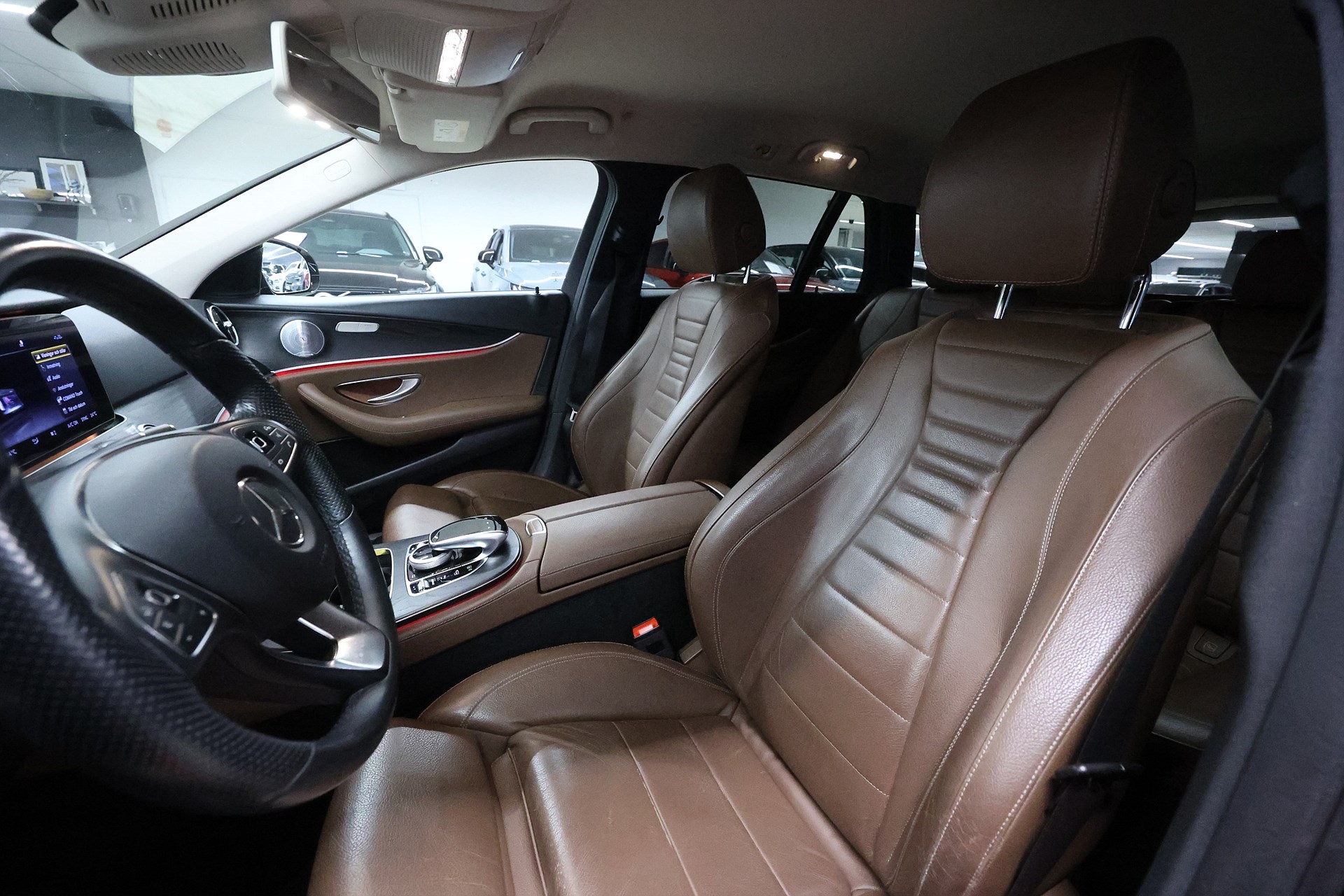 Mercedes-Benz E 220 T d 194hk Avantgarde HUD 360 Drag Läder