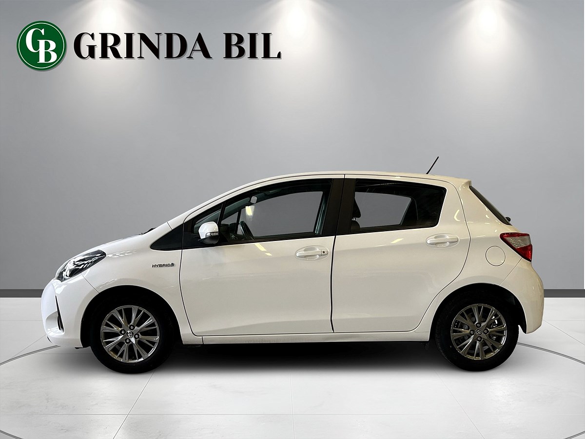 Toyota Yaris Hybrid e-CVT, 101hk, 2017