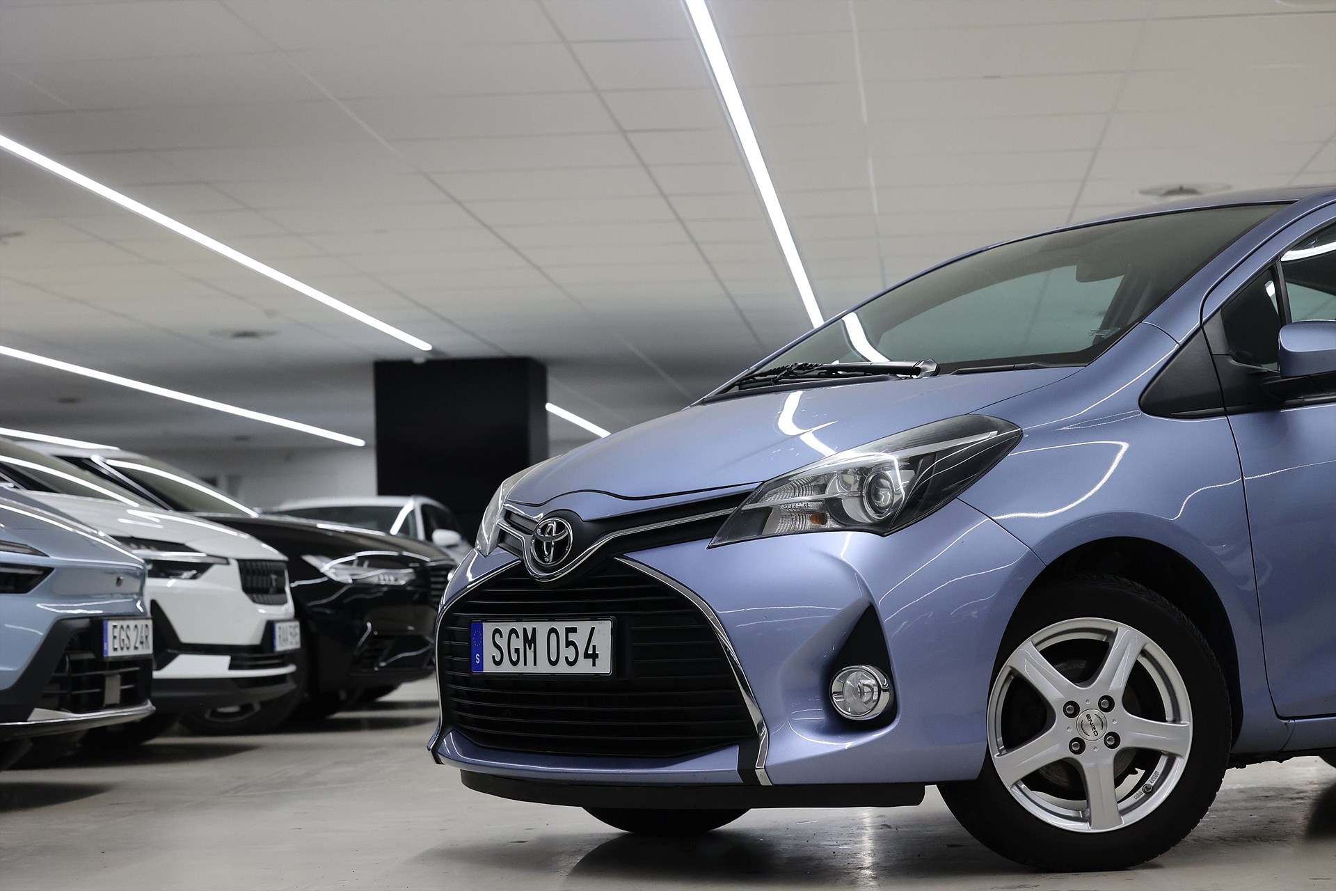 Toyota Yaris 5-dr 1.33 99hk *Hjulkampanj!* B-kamera Navi