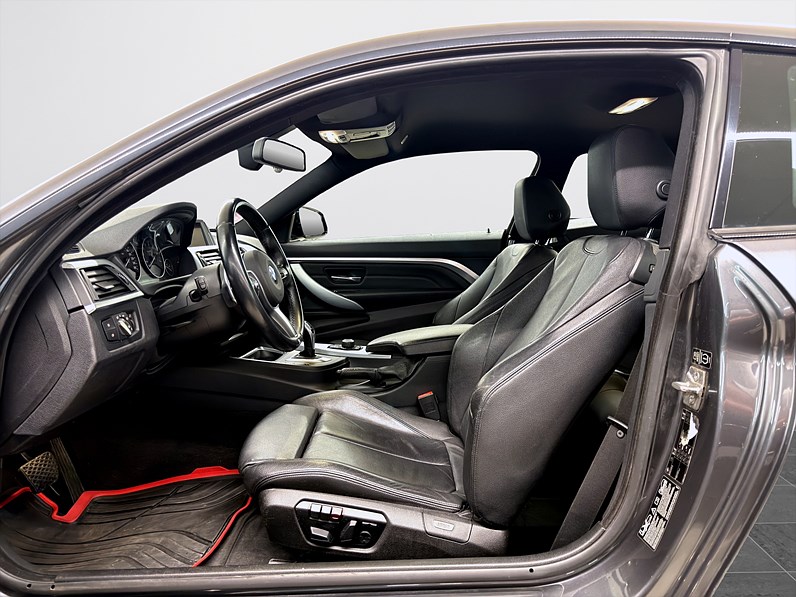 BMW 435i xDrive Coupé 306hk Helg på Moberg! M Sport Shadow Line Skinn