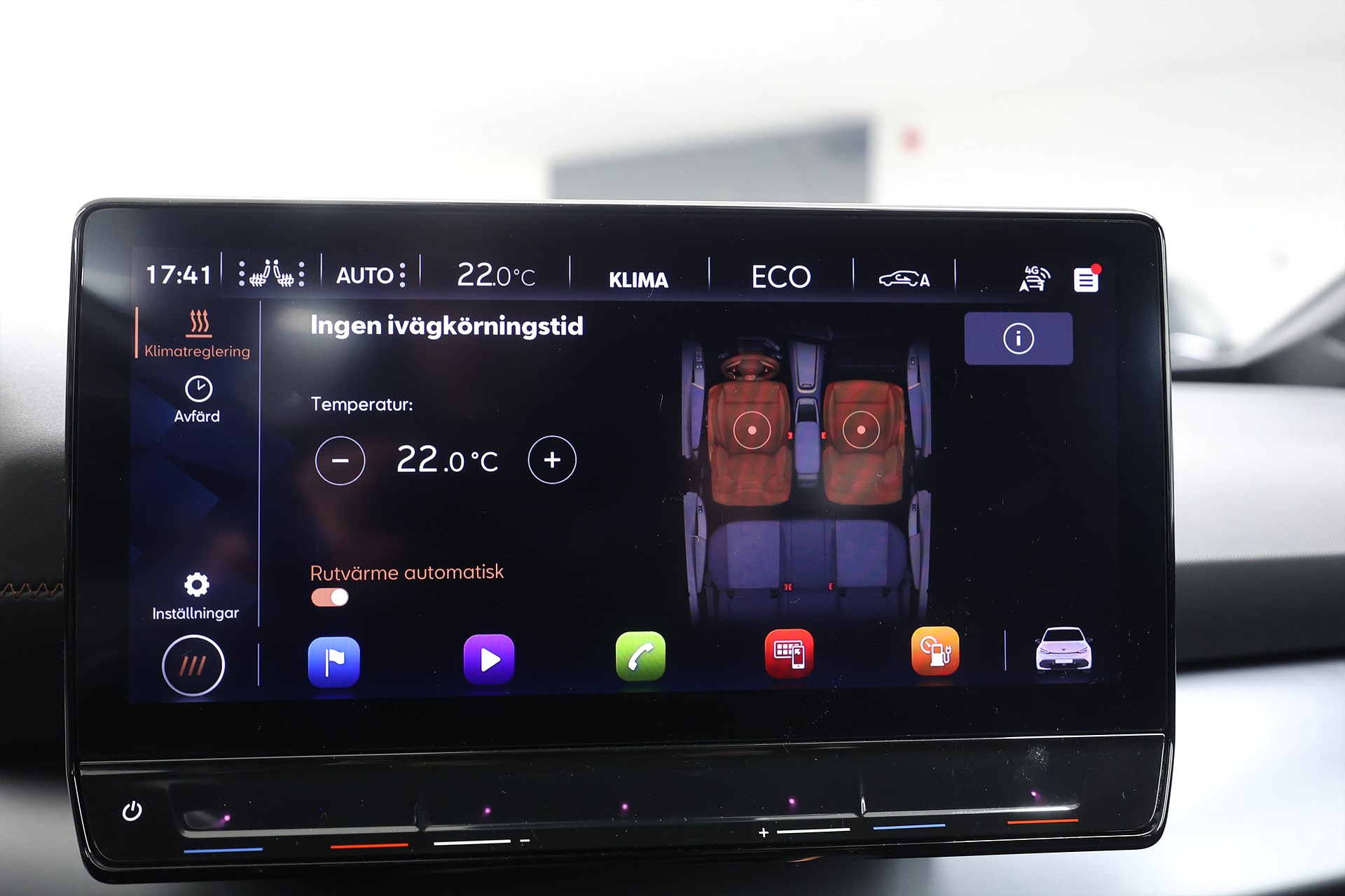 Cupra Born 204hk *Hjulkampanj!* Värmare B-kamera Navi Farth