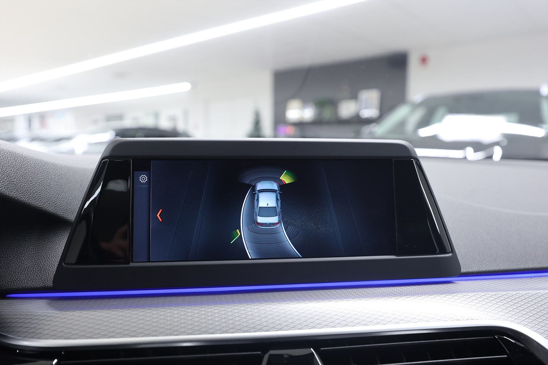 BMW 530i Sedan 252hk M Sport Shadow HiFi Drag