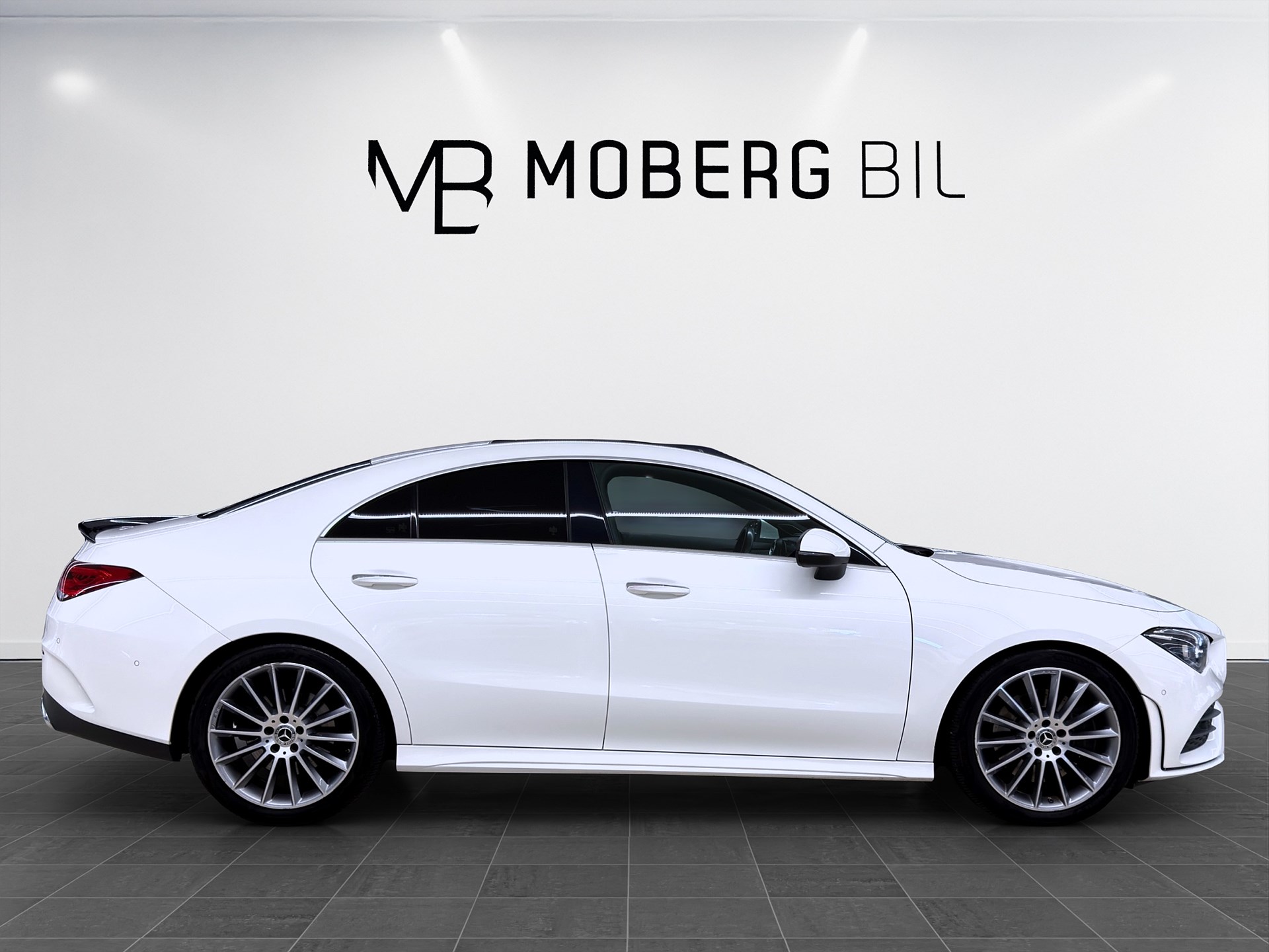 Mercedes-Benz CLA 250 4MATIC AMG Bur Navi Keyless PDC