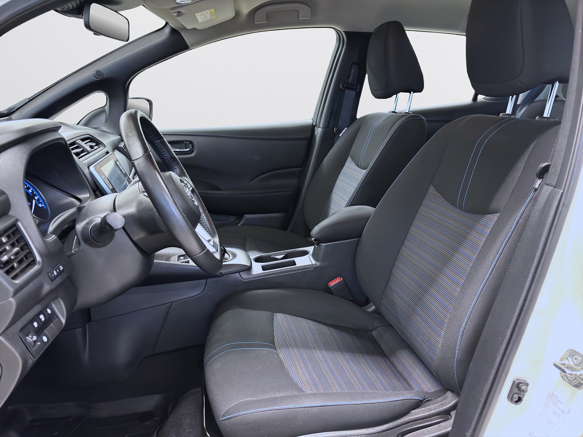 150hk 360 Värmare Keyless PDC Årsskatt 360kr