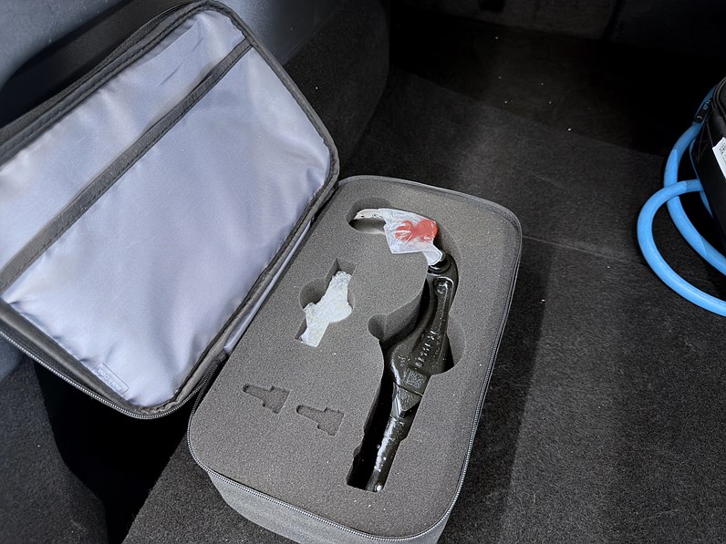 Tesla Model Y Standard Range 299hk Pano B-Kamera Drag Läder