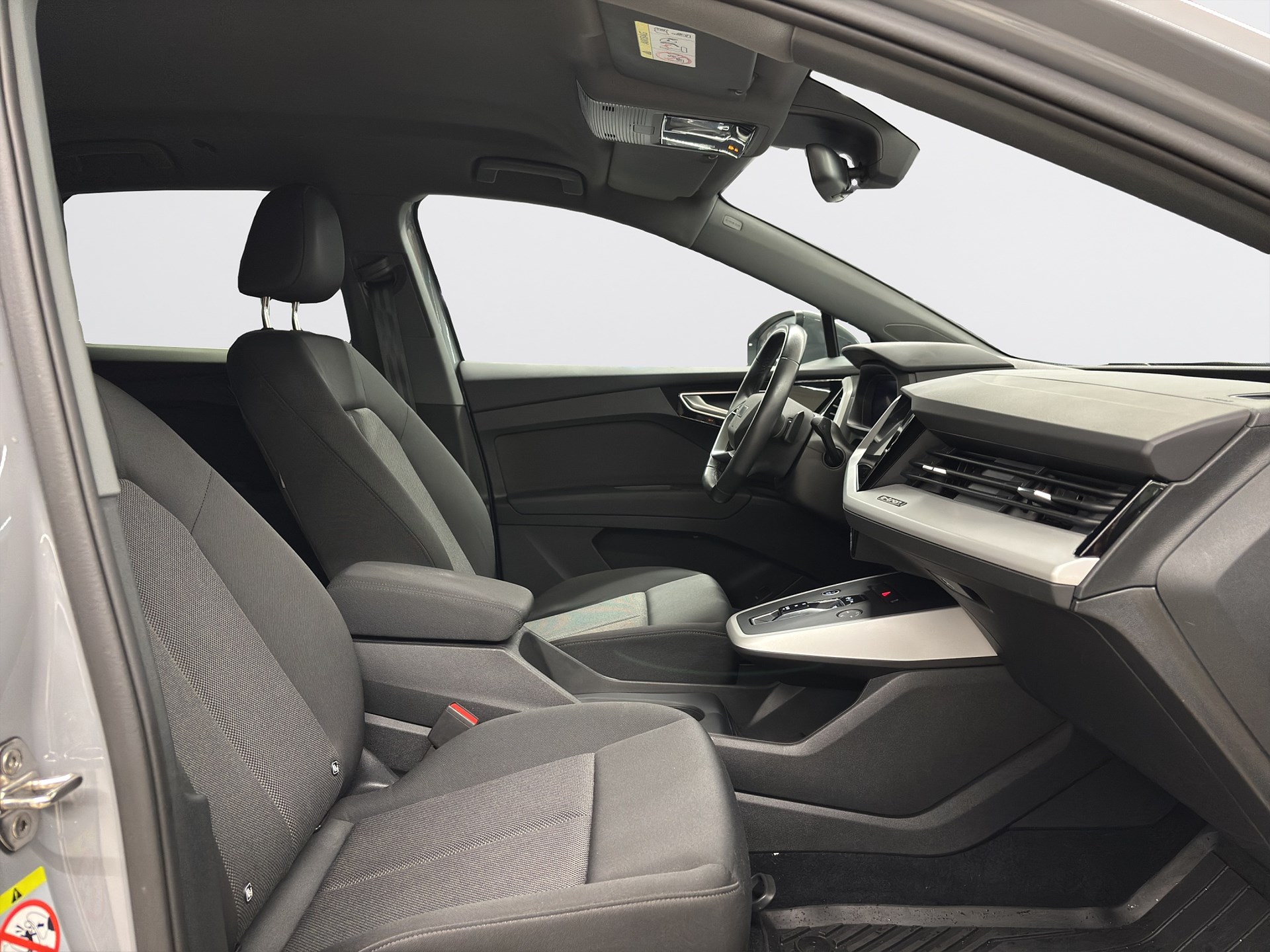 Audi Q4 40 e-tron 204hk Helg på Moberg! Sport Edt Proline Sonos PDC Keyless