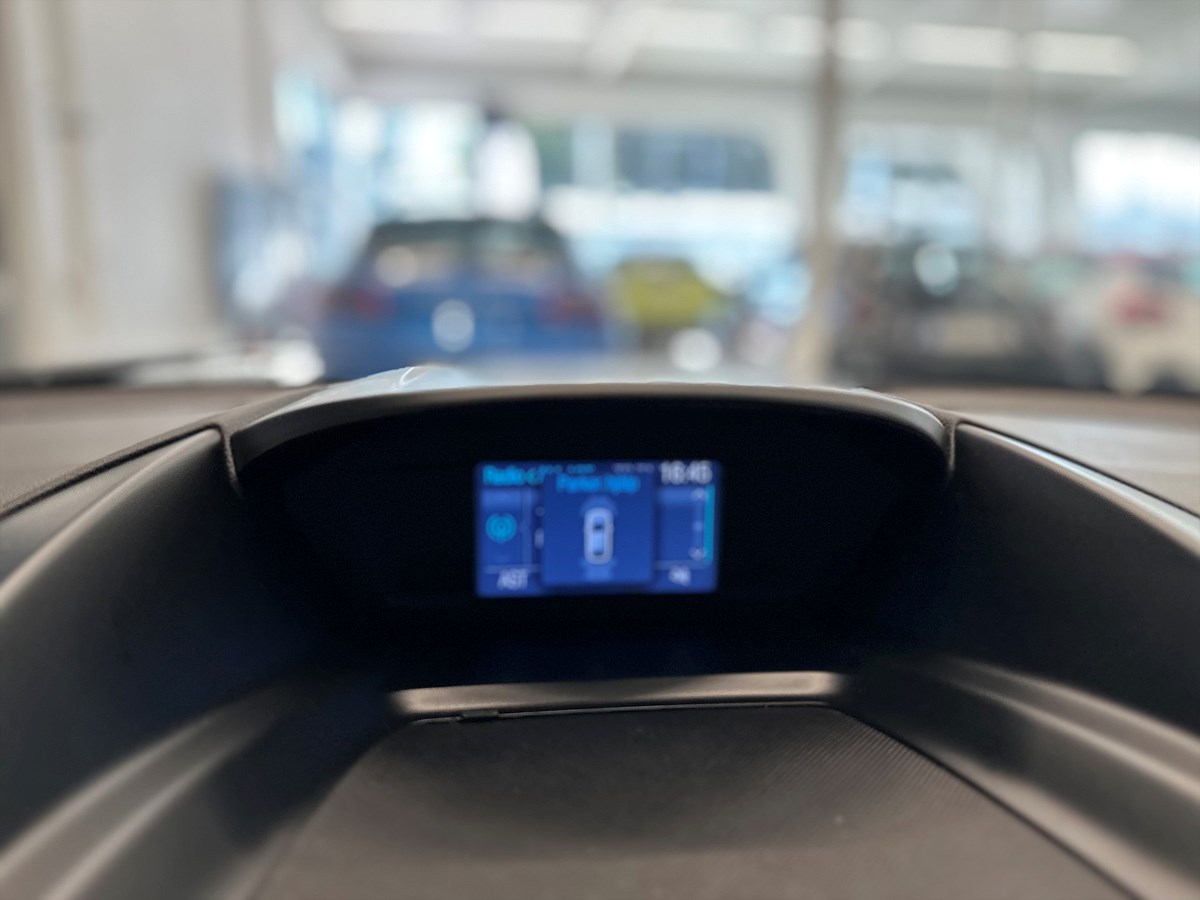 Ford Kuga – bild 17