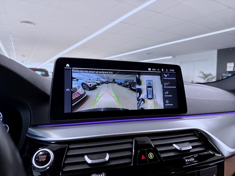 xDrive Touring 292hk Helg på Moberg! M Sport HUD 360 MOMS Navi Drag