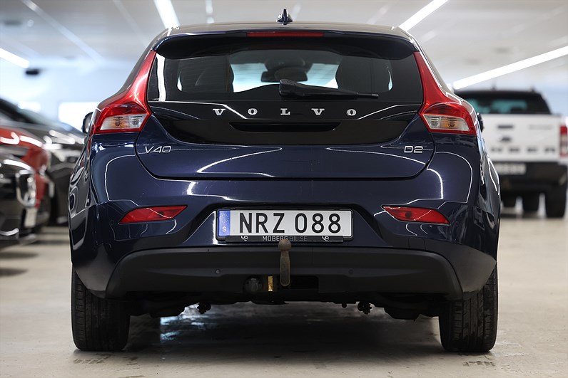 Volvo V40 D2 115hk Momentum Drag Värmare VOC PDC