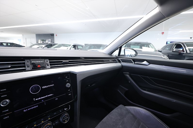 Volkswagen Passat GTE 218hk Räckvidd 60 km Värmare B-kamera Drag