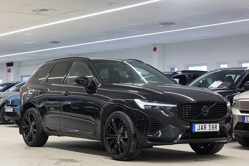 Volvo XC60 Recharge T8 AWD 456hk Ultimate Black Edt H/K 360 HUD Massage